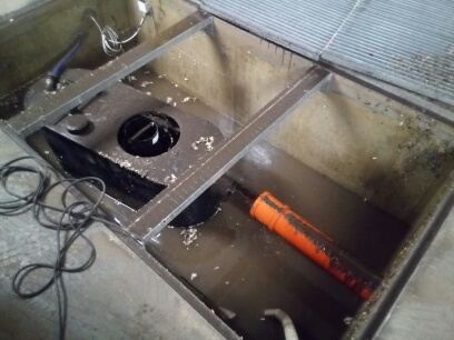 Czy separator w garażu podziemny może odpłynąć?